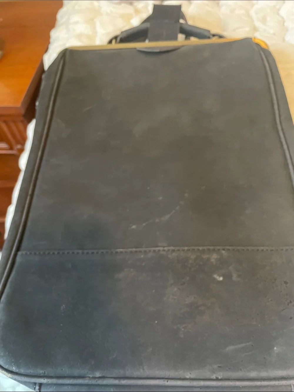 Laflore Black Leather Laptop Messenger Bag with Adjustable Straps